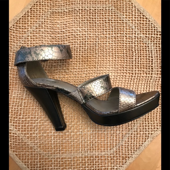 Pewter/Gold NICOLE SZ 8 1/2M Sandals - Picture 3 of 7